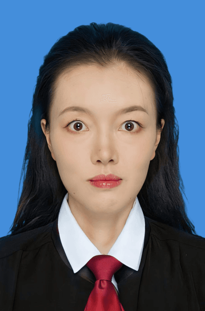盘佐萱